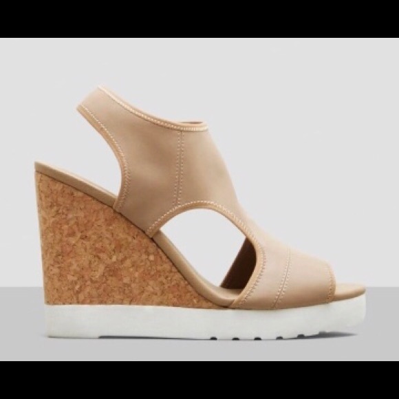 Kenneth Cole Reaction Shoes - NEW Kenneth Cole Wedges 📦
